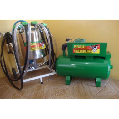 Ordenhadeira com 4 conjuntos com capacidade de expansão para até 6 vacas com Transferidor do leite de inox 40 lt  (Bomba de vácuo 700 lt)